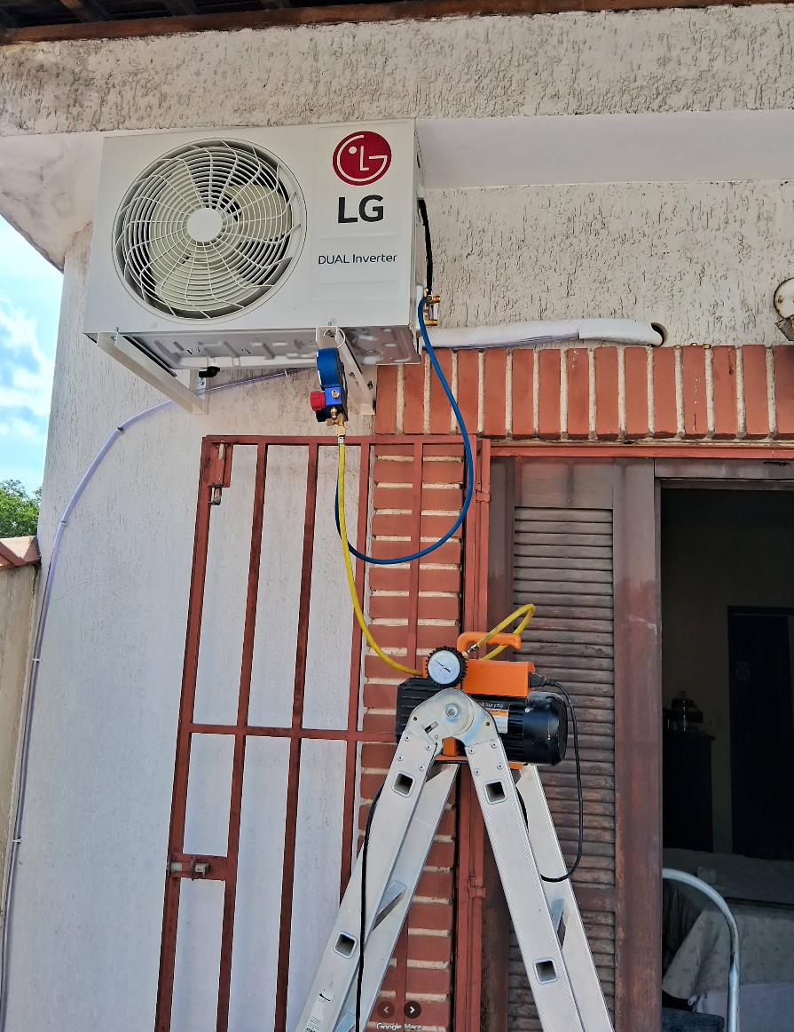 Vácuo e carga — Condensadora LG Dual Inverter